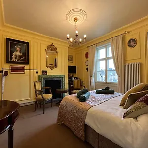 https://chez-vivienne.yorkshirehotels.net